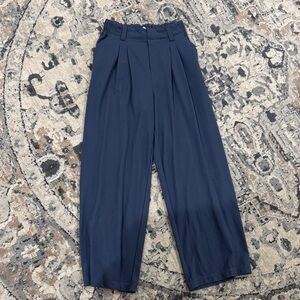 HALARA Navy Wide-Leg Pleated Trousers